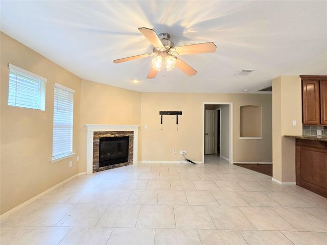 134 W Greywing Circle, The Woodlands, TX 77382