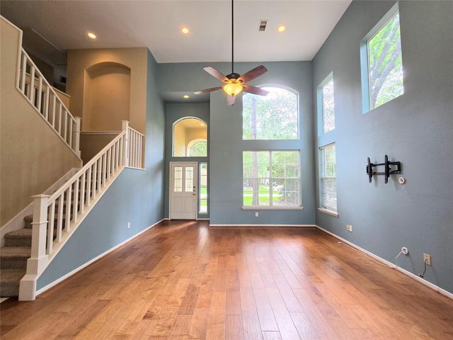 134 W Greywing Circle, The Woodlands, TX 77382