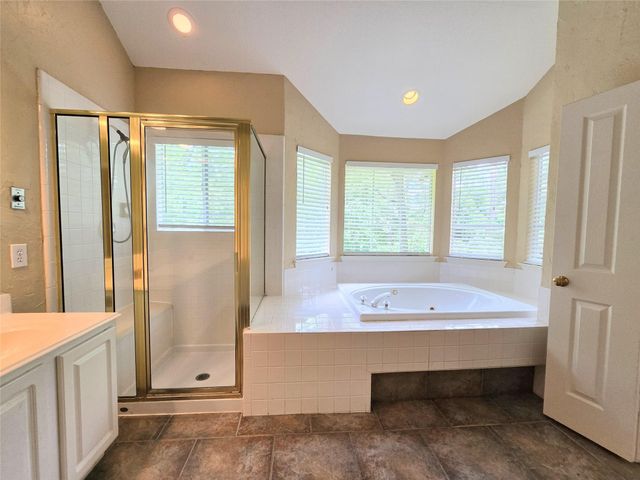 134 W Greywing Circle, The Woodlands, TX 77382