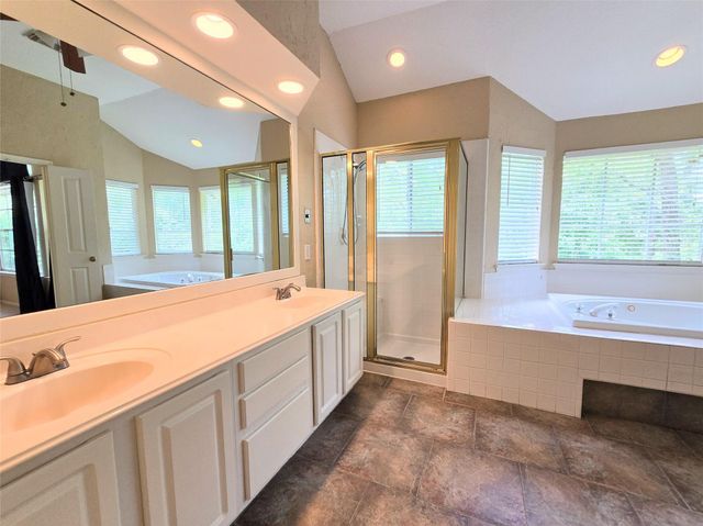 134 W Greywing Circle, The Woodlands, TX 77382