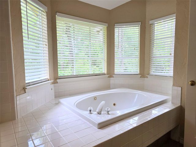 134 W Greywing Circle, The Woodlands, TX 77382