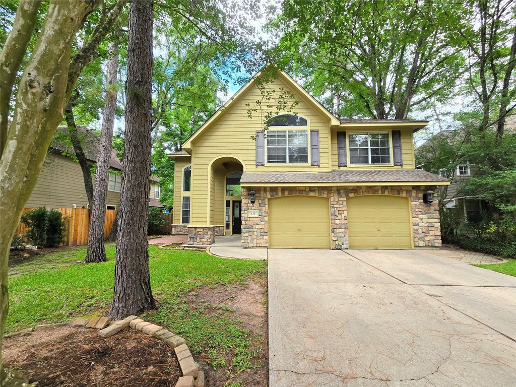134 W Greywing Circle, The Woodlands, TX 77382