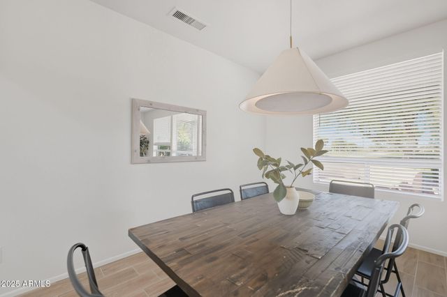 22408 N LAS VEGAS Drive, Sun City West, AZ 85375