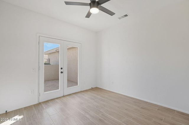 22408 N LAS VEGAS Drive, Sun City West, AZ 85375