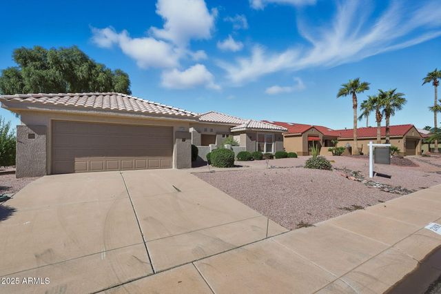 22408 N LAS VEGAS Drive, Sun City West, AZ 85375
