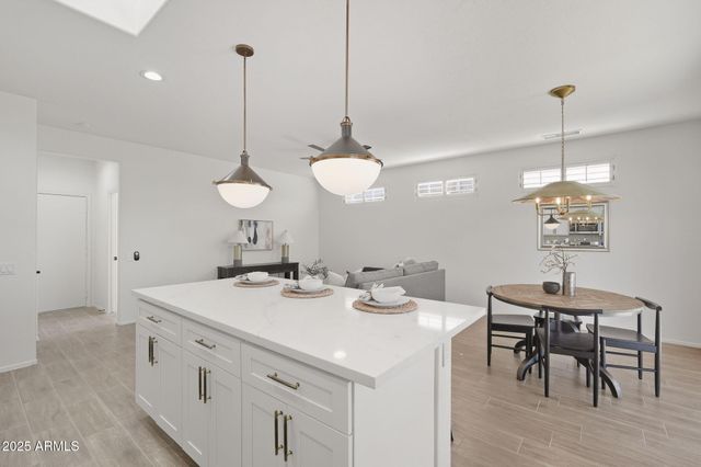 22408 N LAS VEGAS Drive, Sun City West, AZ 85375