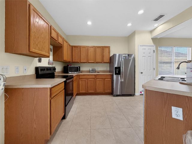 25143 CHIPSHOT COURT, Sorrento, FL 32776