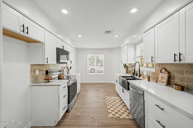 15605 W MAGNOLIA Street, Goodyear, AZ 85338