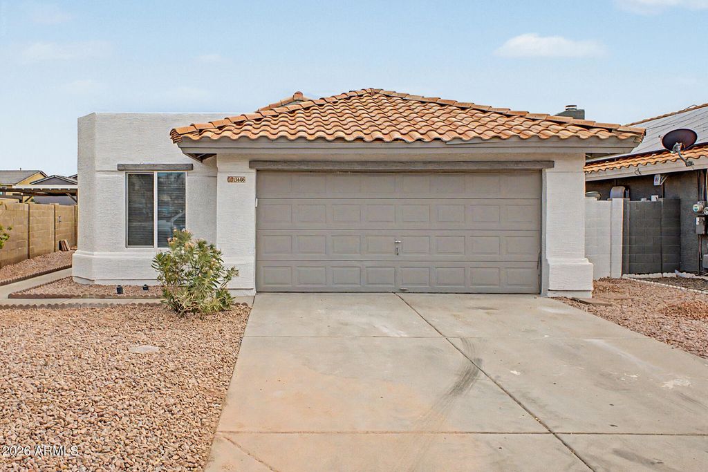 15605 W MAGNOLIA Street, Goodyear, AZ 85338 — photo 2