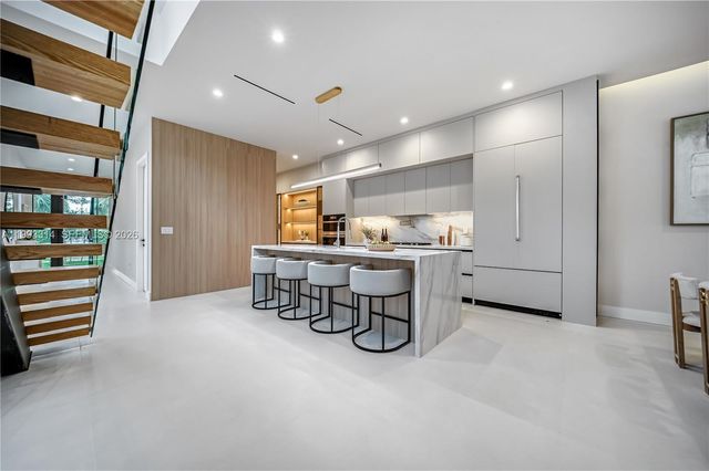 804 NE 16th Terrace, Fort Lauderdale, FL 33304
