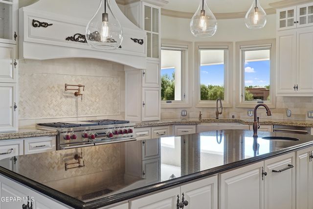 7 CIELO DEL ESTE, Anthony, NM 88021