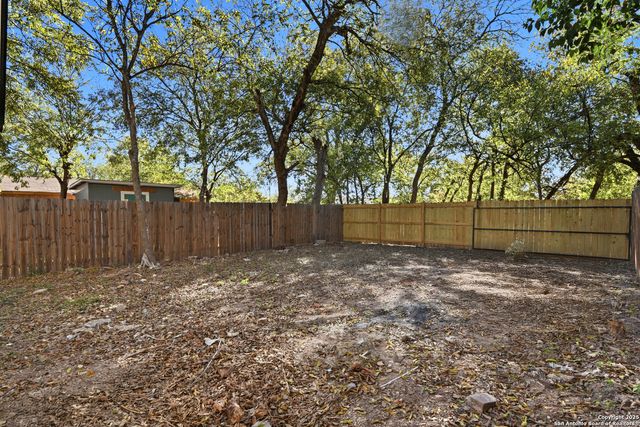 930 Gladstone, San Antonio, TX 78225