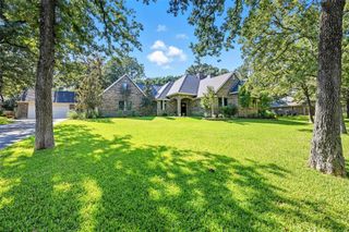 124 Westlake Woods Drive, Azle, TX 76020