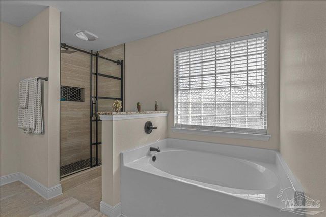 5997 Stonechase Blvd, Pace, FL 32571