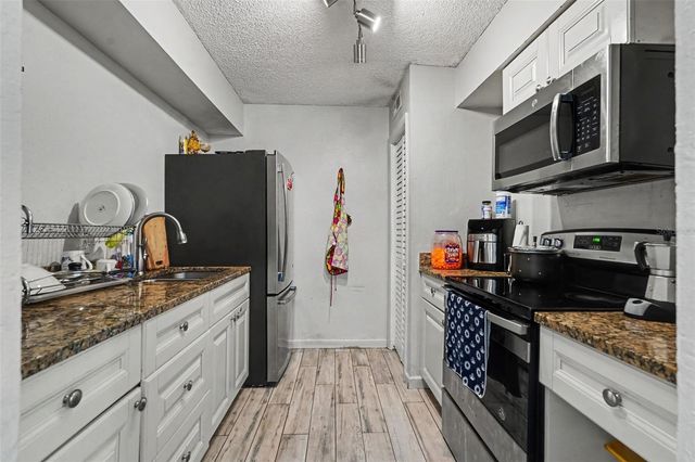 4008 CORTEZ DRIVE B, Tampa, FL 33614
