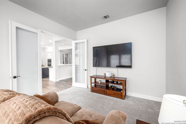 358 Bridle Trail, New Braunfels, TX 78132