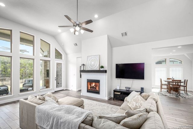 358 Bridle Trail, New Braunfels, TX 78132