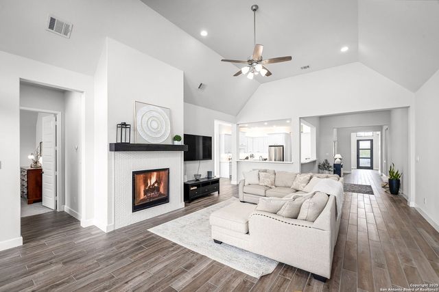 358 Bridle Trail, New Braunfels, TX 78132