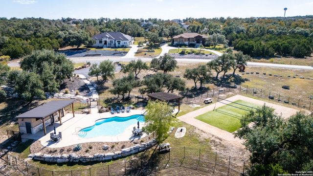 358 Bridle Trail, New Braunfels, TX 78132