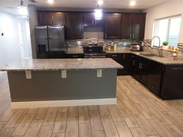 3073 LAKES CREST AVENUE, St Cloud, FL 34772