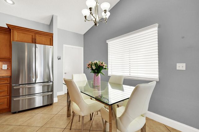 10090 SW 16th Place, Davie, FL 33324