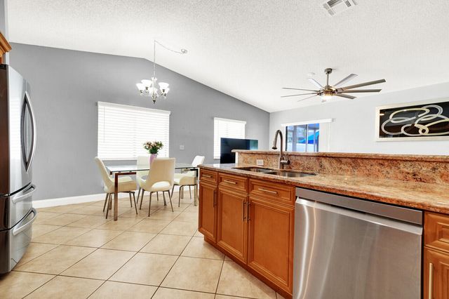 10090 SW 16th Place, Davie, FL 33324