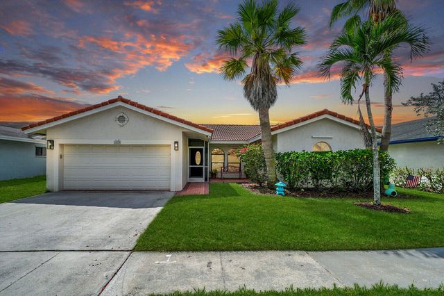 10090 SW 16th Place, Davie, FL 33324