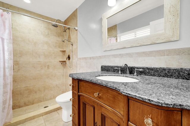 10090 SW 16th Place, Davie, FL 33324