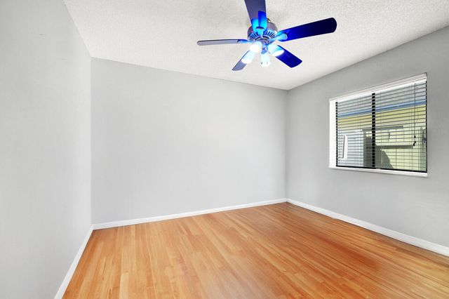 10090 SW 16th Place, Davie, FL 33324