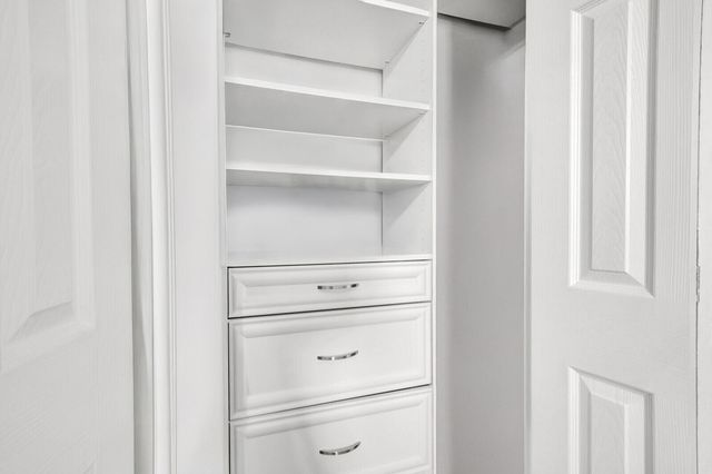 10090 SW 16th Place, Davie, FL 33324