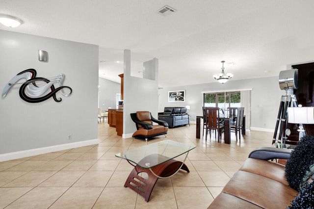 10090 SW 16th Place, Davie, FL 33324