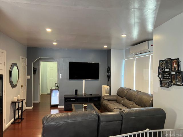 21911 131st Avenue, Laurelton, NY 11413