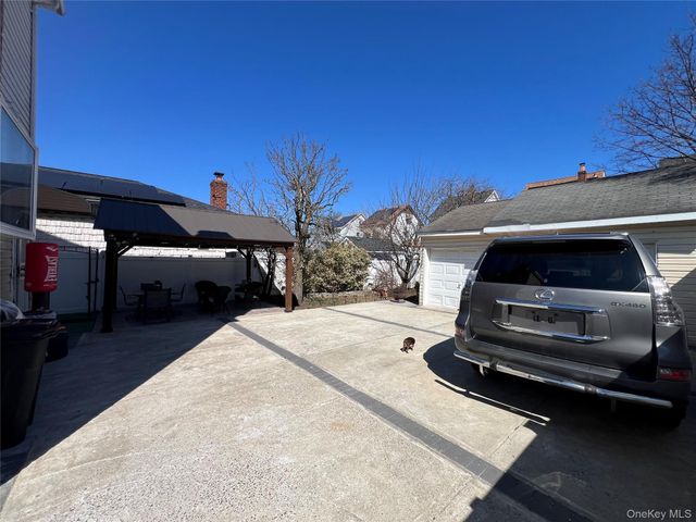 21911 131st Avenue, Laurelton, NY 11413