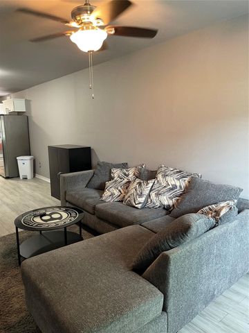835 Fortune Street, Houston, TX 77088