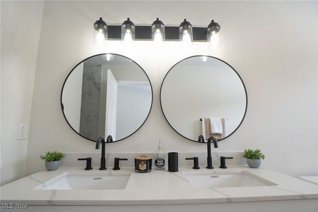 264 Finchfield Circle, Macedonia, OH 44056