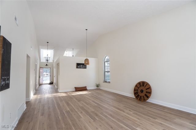 264 Finchfield Circle, Macedonia, OH 44056