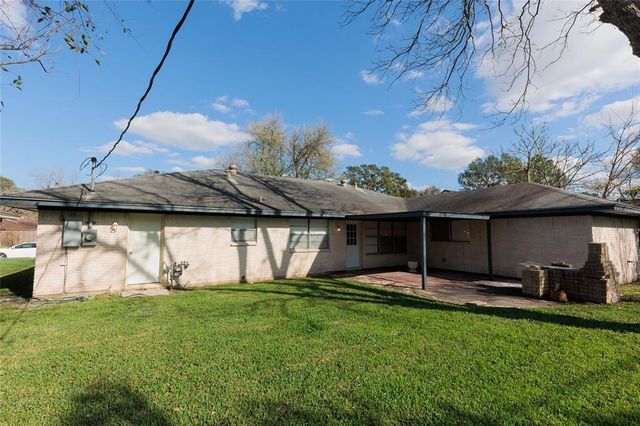 2510 Straight Creek Drive, Houston, TX 77017