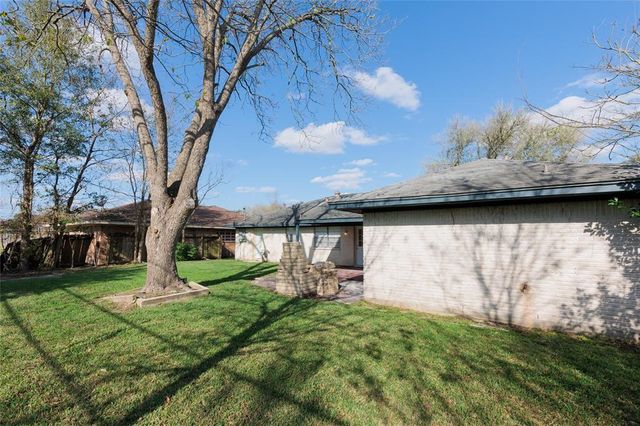 2510 Straight Creek Drive, Houston, TX 77017