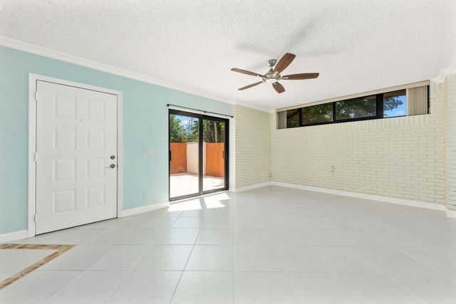 3648 Victoria Drive, West Palm Beach, FL 33406