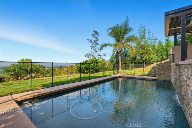 14001 Summit, Whittier, CA 90602