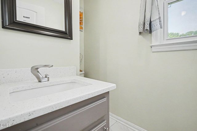 134 Old Oak Lane, Dunn, NC 28334