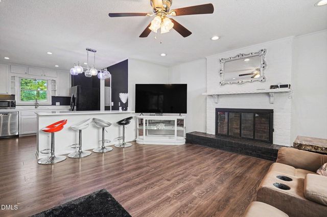 134 Old Oak Lane, Dunn, NC 28334