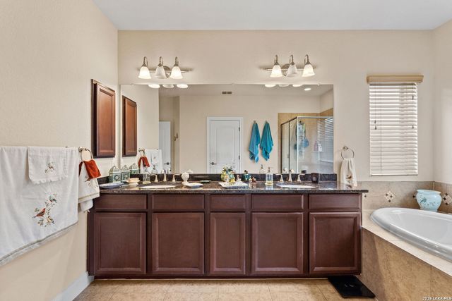 1019 OLIVIA VW, San Antonio, TX 78260