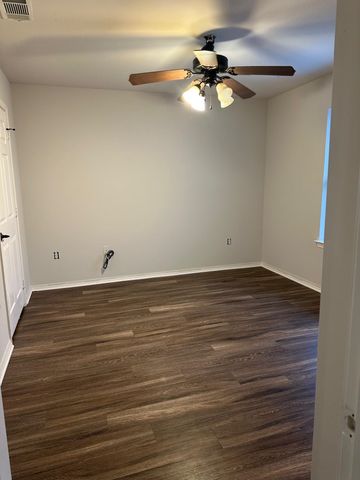 1813 Riverstone, Longview, TX 75605