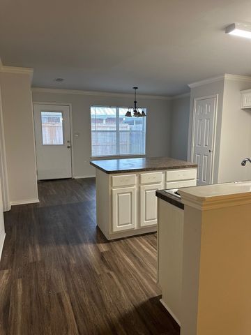 1813 Riverstone, Longview, TX 75605