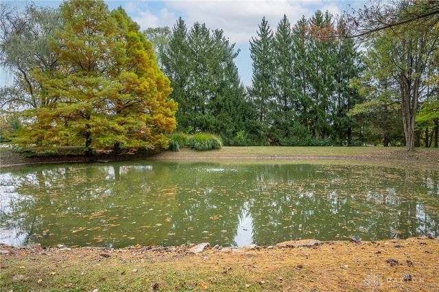 945 S Nixon Camp Road, Oregonia, OH 45054