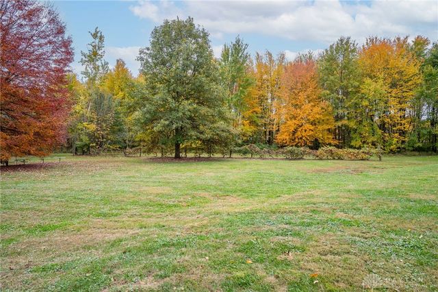 945 S Nixon Camp Road, Oregonia, OH 45054