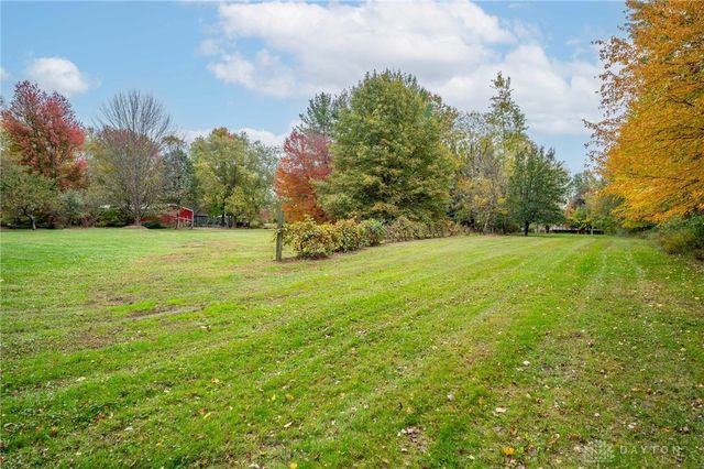 945 S Nixon Camp Road, Oregonia, OH 45054