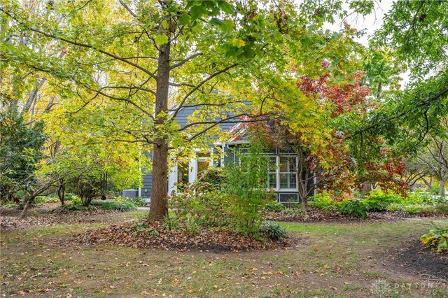 945 S Nixon Camp Road, Oregonia, OH 45054