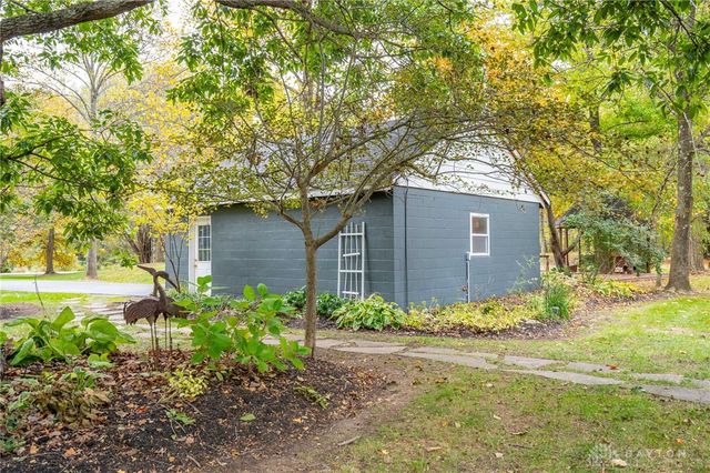 945 S Nixon Camp Road, Oregonia, OH 45054
